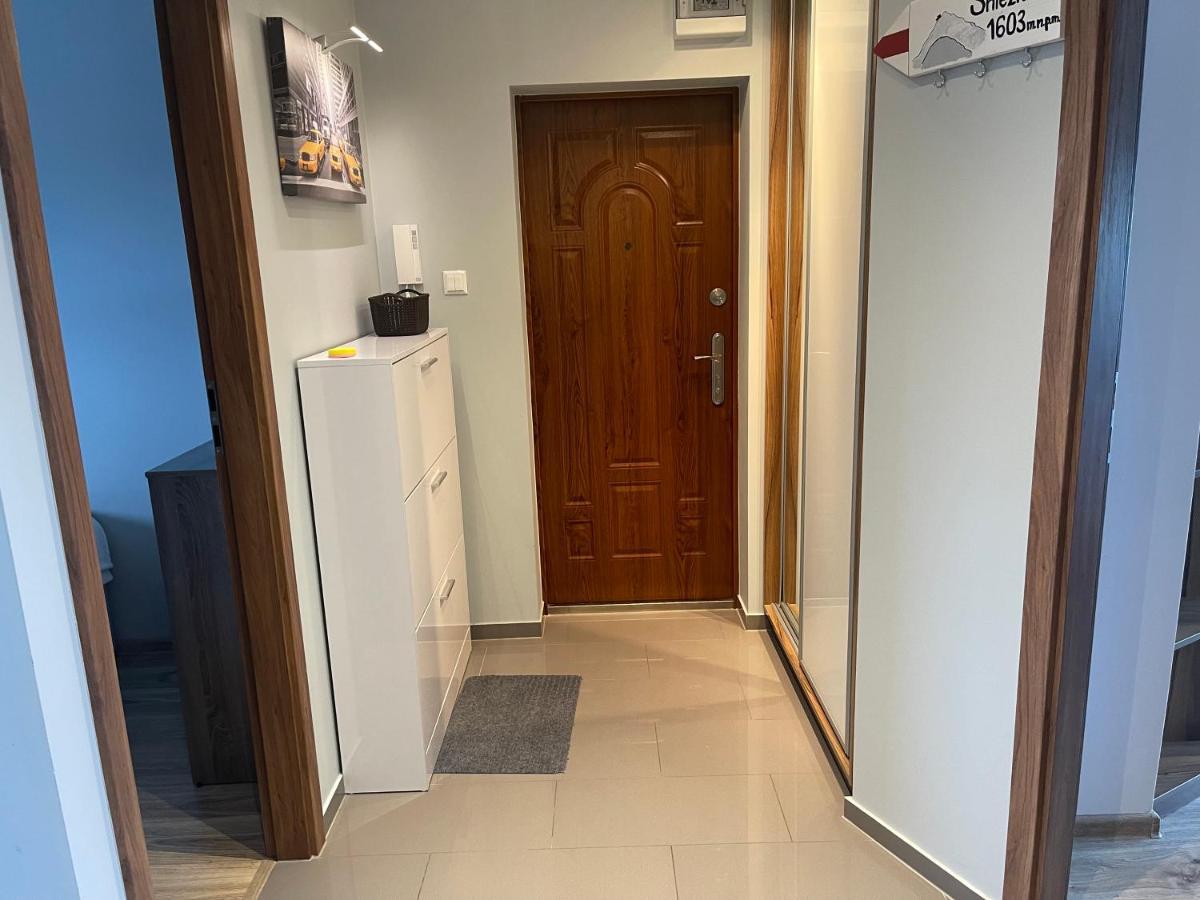 Apartament Z Widokiem Jelenia Gora Exterior photo